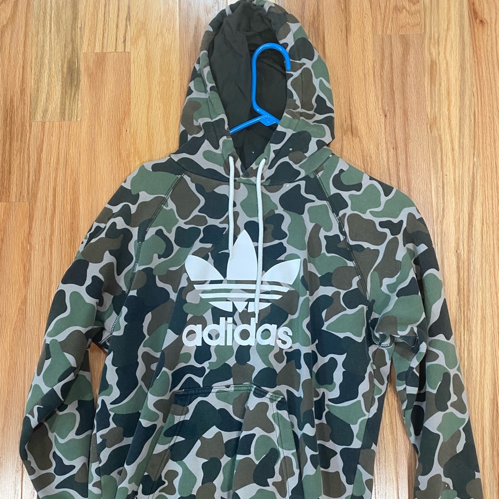 Adidas camo sweatshirt